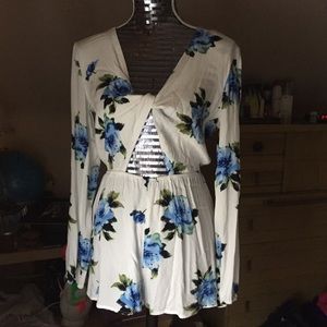 Gorgeous Bell-Sleeved Floral Romper